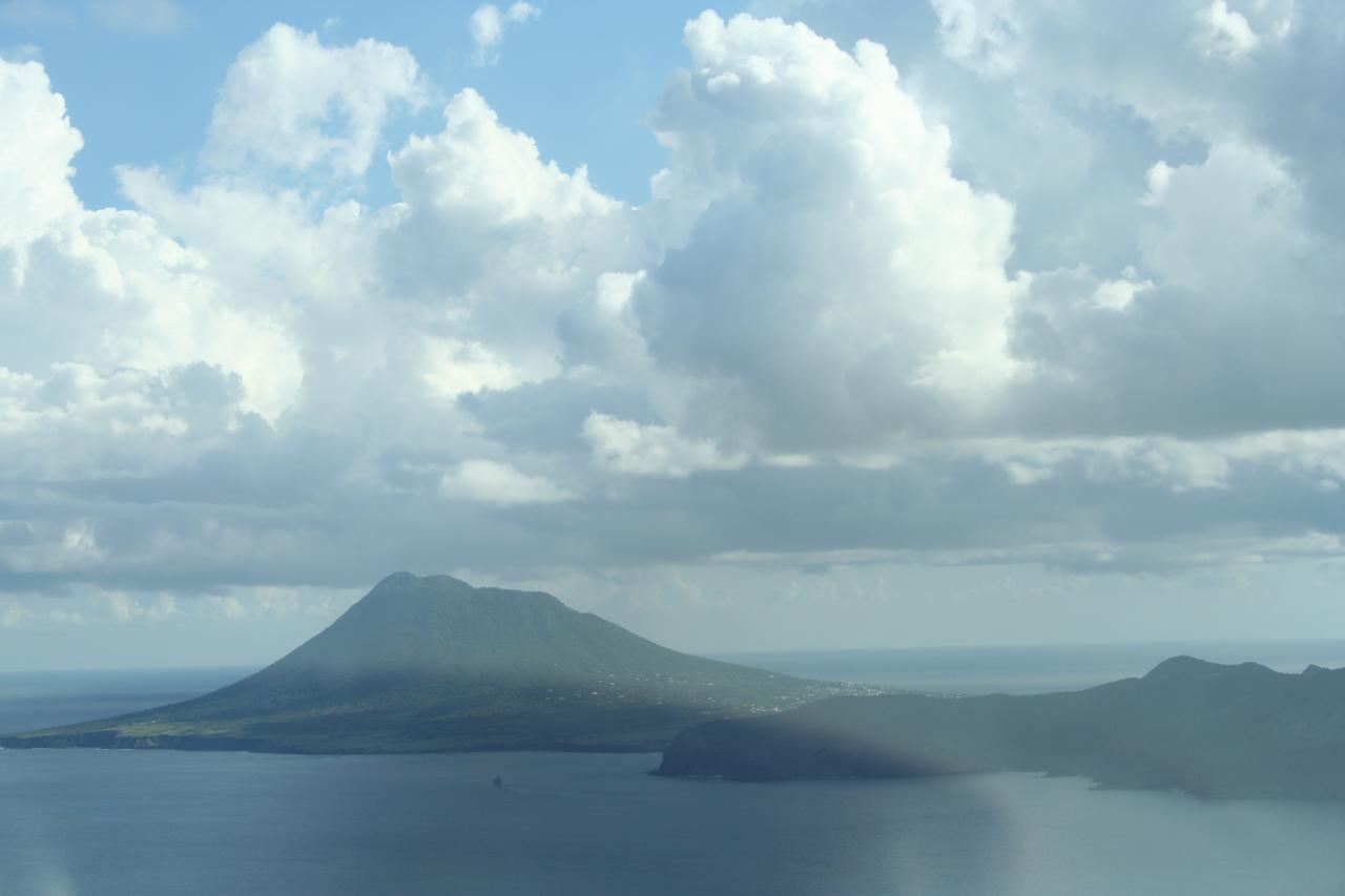 Statia Lodge Oranjestad  Esterno foto