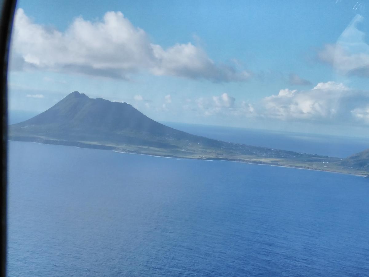 Statia Lodge Oranjestad  Esterno foto